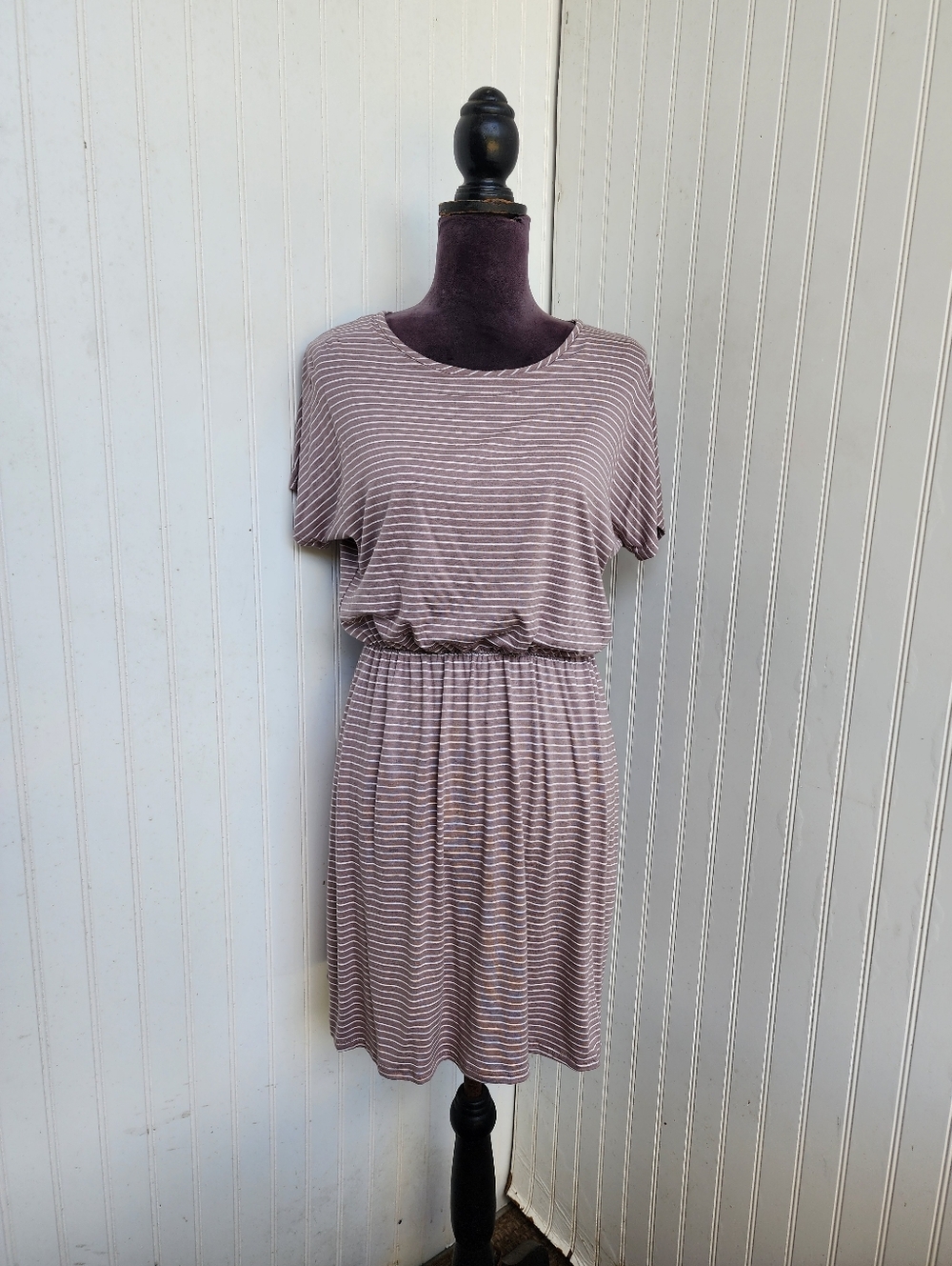 Olivia Rae New York Dress Taupe Beige Black Striped Ruffle Sleeve Casual Mini S